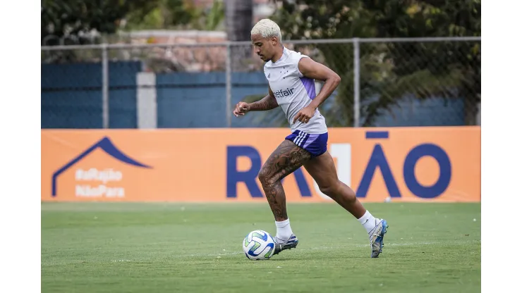 Foto: Gustavo Aleixo/Cruzeiro - Matheus Pereira tem situação atualizada no Cruzeiro.
