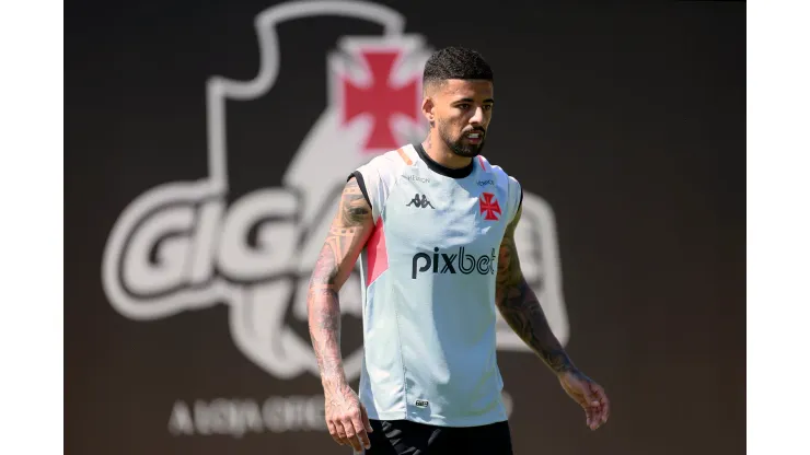  Foto: Daniel RAMALHO/VASCO - Situação de Paulinho vem à tona.
