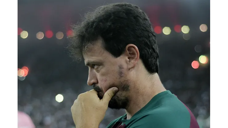 RJ - RIO DE JANEIRO - 27/09/2023 - LIBERTADORES 2023, FLUMINENSE X INTERNACIONAL - Fernando Diniz,  tecnico do Fluminense durante partida contra o Internacional no estadio Maracana pelo campeonato Libertadores 2023. Foto: Alexandre Loureiro/AGIF
