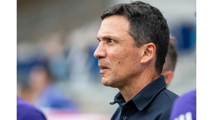 MG - BELO HORIZONTE - 01/10/2023 - BRASILEIRO A 2023, CRUZEIRO X AMERICA-MG - Ze Ricardo tecnico do Cruzeiro durante partida contra o America-MG no estadio Mineirao pelo campeonato Brasileiro A 2023. Foto: Fernando Moreno/AGIF
