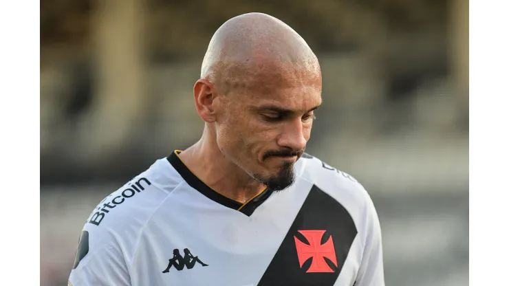 Foto: Thiago Ribeiro/AGIF - Maicon fala sobre briga por vaga no Vasco.
