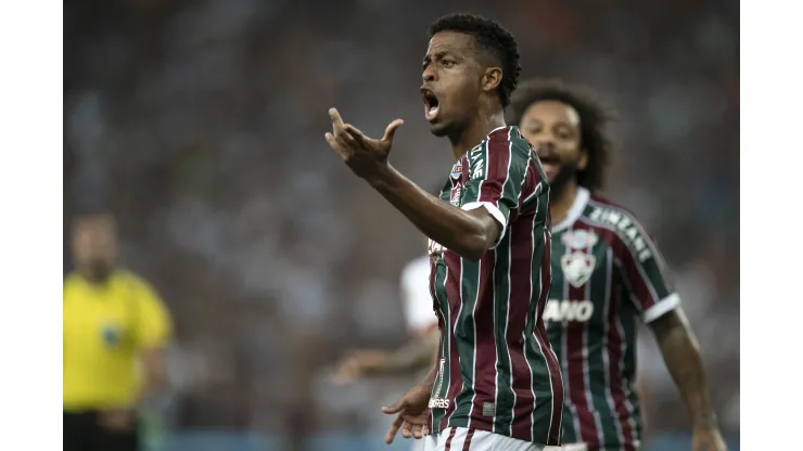 RJ - RIO DE JANEIRO - 27/09/2023 - LIBERTADORES 2023, FLUMINENSE X INTERNACIONAL - Keno jogador do Fluminense reclama com a arbitragem durante partida contra o Internacional no estadio Maracana pelo campeonato Libertadores 2023. Foto: Jorge Rodrigues/AGIF
