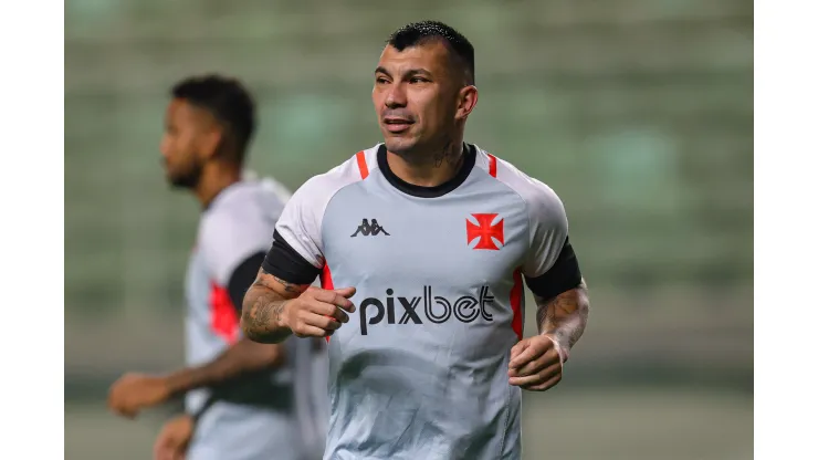 MG - BELO HORIZONTE - 25/09/2023 - BRASILEIRO A 2023, AMERICA-MG X VASCO - Medel jogador do Vasco durante aquecimento antes da partida contra o America-MG no estadio Independencia pelo campeonato Brasileiro A 2023. Foto: Gilson Lobo/AGIF
