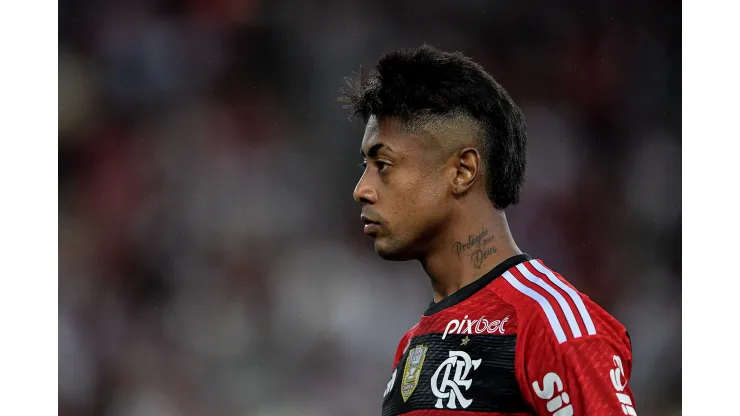 RJ - RIO DE JANEIRO - 26/08/2023 - BRASILEIRO A 2023, FLAMENGO X INTERNACIONAL - Bruno Henrique jogador do Flamengo durante partida contra o Internacional no estadio Maracana pelo campeonato Brasileiro A 2023. Foto: Thiago Ribeiro/AGIF
