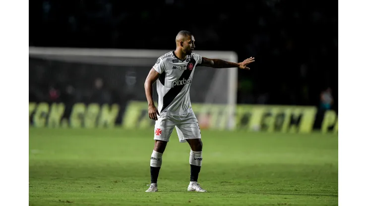 Foto: Thiago Ribeiro/AGIF - Paulo Henrique tem situação atualizada no Vasco.
