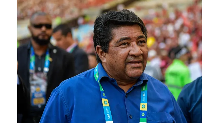 Ednaldo Rodrigues antes da partida entre Flamengo e São Paulo  pela Copa do Brasil 2023. Foto: Thiago Ribeiro/AGIF
