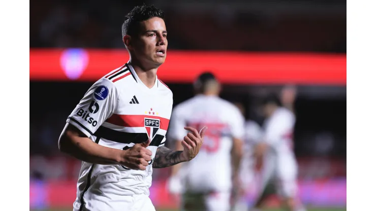  James Rodriguez jogador do Sao Paulo durante partida contra o LDU no estadio Morumbi pelo campeonato Copa Sul-Americana 2023. Foto: Ettore Chiereguini/AGIF
