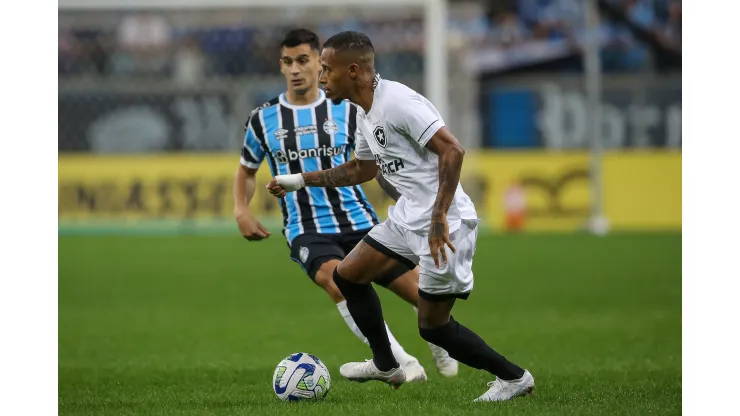 Grêmio x Botafogo no duelo pelo primeiro turno do Brasileirão 2023. Foto: Pedro H. Tesch/AGIF
