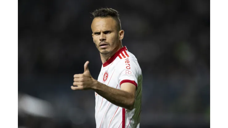 Foto: Jorge Rodrigues/AGIF - Renê em partida do Internacional pelo Campeonato Brasileiro
