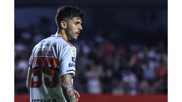  Lucas Beraldo jogador do Sao Paulo durante partida contra o Corinthians no estadio Morumbi pelo campeonato Brasileiro A 2023. Foto: Marcello Zambrana/AGIF
