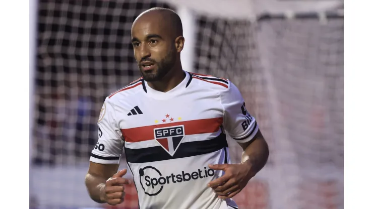 SP - SAO PAULO - 19/08/2023 - BRASILEIRO A 2023, SAO PAULO X BOTAFOGO - Lucas Moura jogador do Sao Paulo durante partida contra o Botafogo no estadio Morumbi pelo campeonato Brasileiro A 2023. Foto: Marcello Zambrana/AGIF
