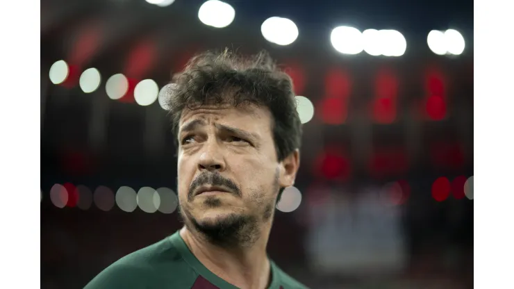 Fernando Diniz tecnico do Fluminense durante partida contra o Flamengo no estadio Maracana pelo campeonato Brasileiro A 2023. Foto: Jorge Rodrigues/AGIF
