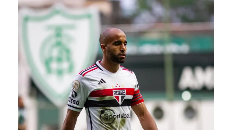 Lucas tem futuro incerto no São Paulo. Foto: Fernando Moreno/AGIF
