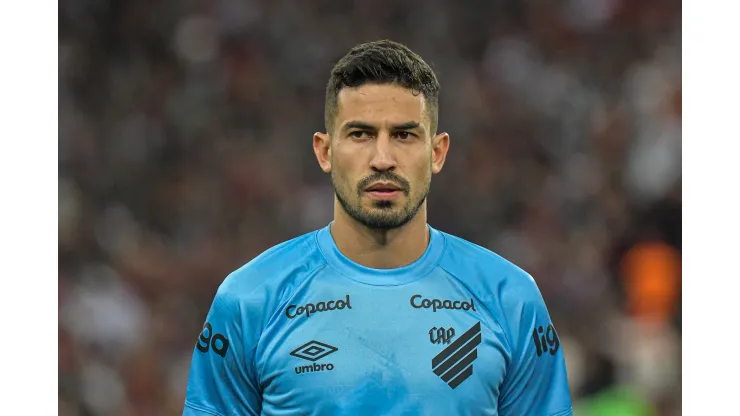 Foto: Thiago Ribeiro/AGIF - Pedro Henrique tem situação atualizada no Athletico.
