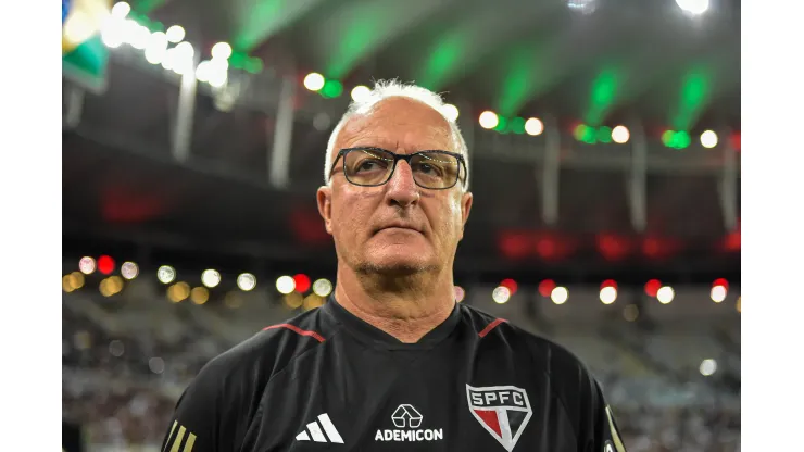 Torcida rasga contra titular de Dorival na web. Foto: Thiago Ribeiro/AGIF
