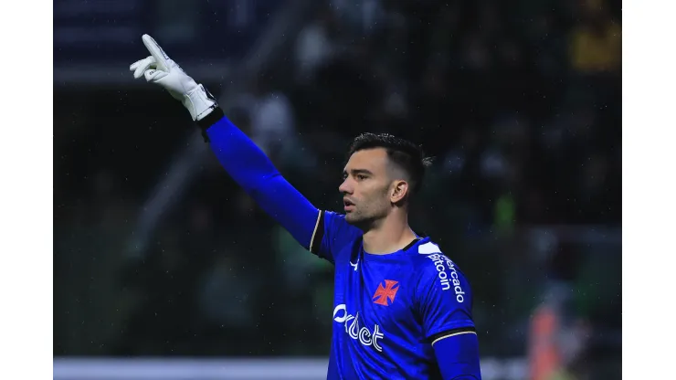 Foto: Ettore Chiereguini/AGIF - Léo Jardim fala sobre empate do Vasco.
