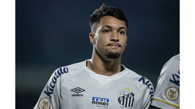  Marcos Leonardo  jogador do Santos durante partida contra o Goias no estadio Serrinha pelo campeonato Brasileiro A 2023. Foto: Isabela Azine/AGIF
