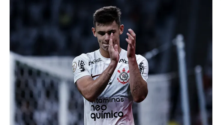 Gabriel Moscardo jogador do Corinthians deixa o campo apos partida contra o Atletico-MG no estadio Arena Corinthians pelo campeonato Brasileiro A 2023. Foto: Fabio Giannelli/AGIF
