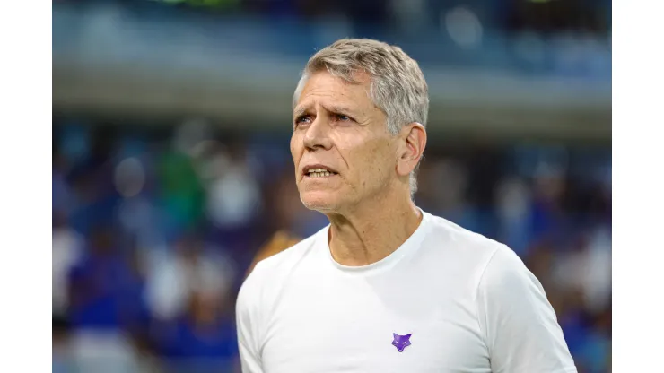 Foto: Gilson Lobo/AGIF - Paulo Autuori manda recado para futuro técnico do Cruzeiro.
