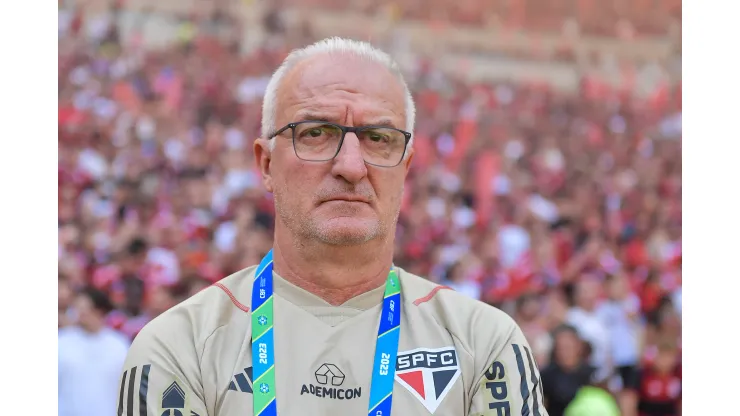 Defensor de Dorival pode deixar o São Paulo. Foto: Thiago Ribeiro/AGIF
