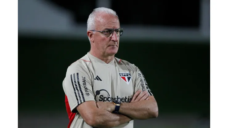 Foto: Rubens Chiri/saopaulofc.net - Dorival Júnior toma decisão final sobre atacante.
