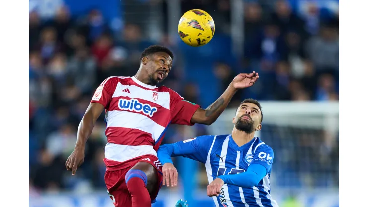 Manafá não conseguiu se firmar no Granada. Foto: Juan Manuel Serrano Arce/Getty Images
