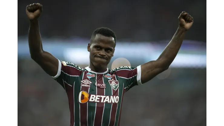 Arias pode renovar com o Fluminense. Foto: Jorge Rodrigues/AGIF
