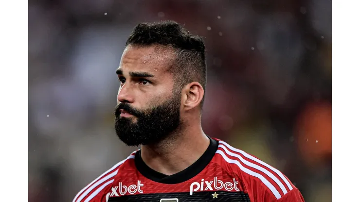  Thiago Maia jogador do Flamengo durante partida contra o Bragantino no estadio Maracana pelo campeonato Brasileiro A 2023. Foto: Thiago Ribeiro/AGIF
