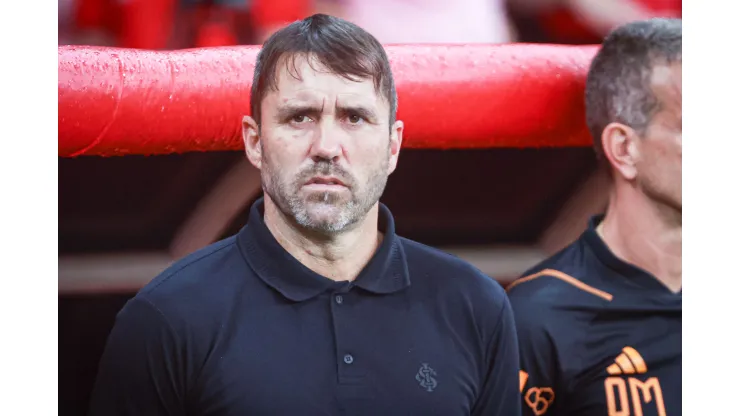  Eduardo Coudet técnico do Internacional durante partida contra o Botafogo no estadio Beira-Rio pelo campeonato Brasileiro A 2023. Foto: Maxi Franzoi/AGIF
