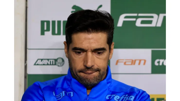 SP - SAO PAULO - 10/05/2023 - BRASILEIRO A 2023, PALMEIRAS X GREMIO - Abel Ferreira tecnico do Palmeiras durante partida contra o Gremio no estadio Arena Allianz Parque pelo campeonato BRASILEIRO A 2023. Foto: Marcello Zambrana/AGIF
