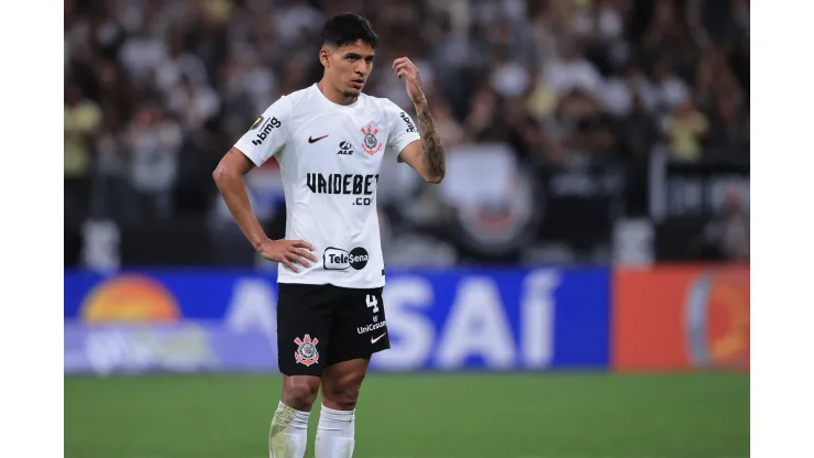 Foto: Ettore Chiereguini/AGIF - Caetano tem situação atualizada no Corinthians.
