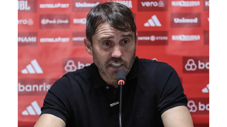 Eduardo Coudet técnico do Internacional durante entrevista coletiva apos a partida contra o Athletico-PR no estadio Arena da Baixada pelo campeonato Brasileiro A 2023. Foto: Robson Mafra/AGIF
