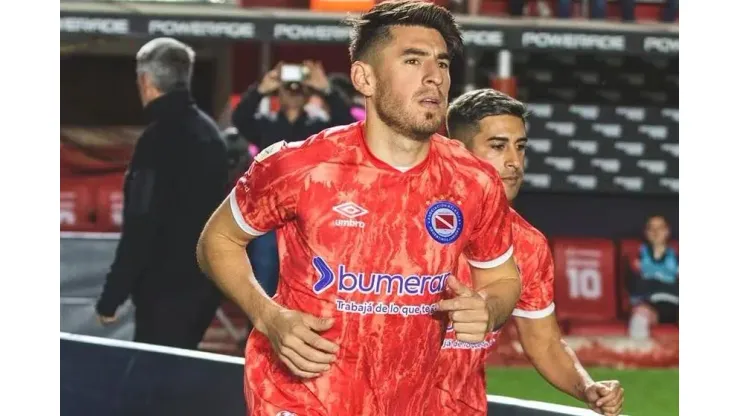 Lucas Villalba, zagueiro do Cruzeiro. Foto: Divulgação/ Argentinos Juniors
