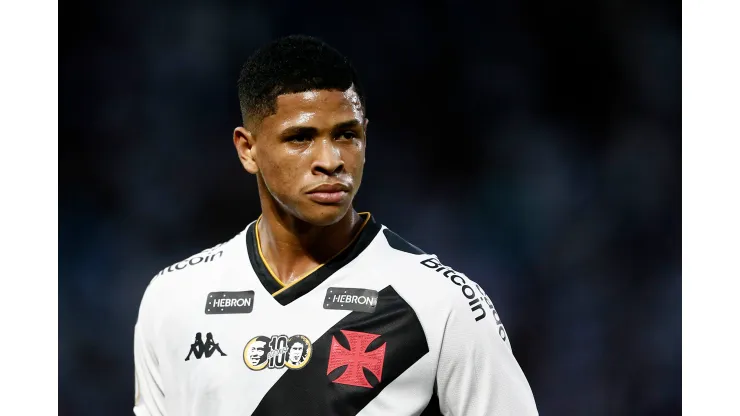 Foto: Daniel RAMALHO/VASCO - Barros tem futuro definido no Vasco.
