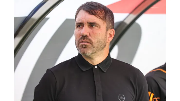 MG - BELO HORIZONTE - 05/11/2023 - BRASILEIRO A 2023, CRUZEIRO X INTERNACIONAL - Eduardo Coudet tecnico do Internacional durante partida contra o Cruzeiro no estadio Mineirao pelo campeonato Brasileiro A 2023. Foto: Gilson Lobo/AGIF
