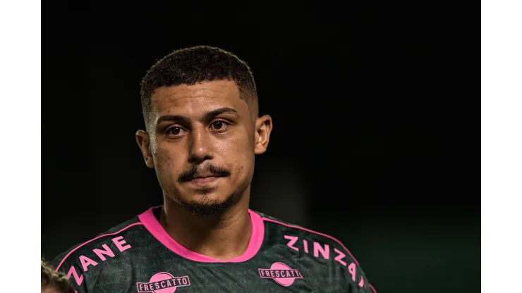 André jogador do Fluminense durante partida contra o Bangu no estadio Luso Brasileiro pelo campeonato Carioca 2024. Foto: Thiago Ribeiro/AGIF
