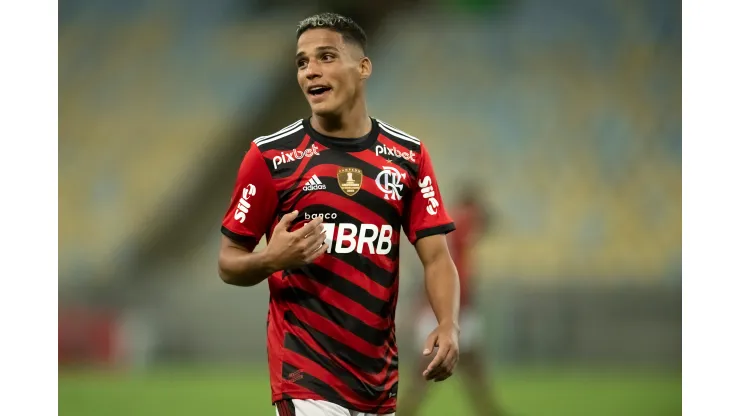 Thiaguinho tem contrato com o Flamengo até dezembro - Foto: Jorge Rodrigues/AGIF
