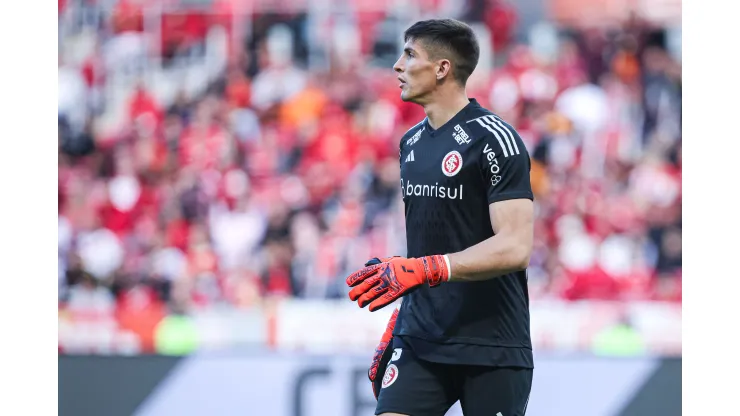 Sergio Rochet jogador do Internacional durante partida contra o Cuiaba no estadio Beira-Rio pelo campeonato Brasileiro A 2023. Foto: Maxi Franzoi/AGIF
