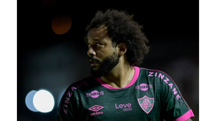 Foto: Thiago Ribeiro/AGIF - Marcelo vira desfalque para clássico.
