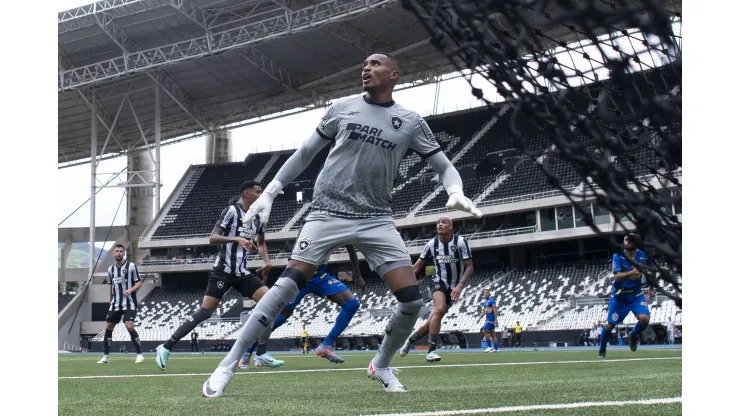 John, goleiro do Botafogo. Foto: Jorge Rodrigues/AGIF
