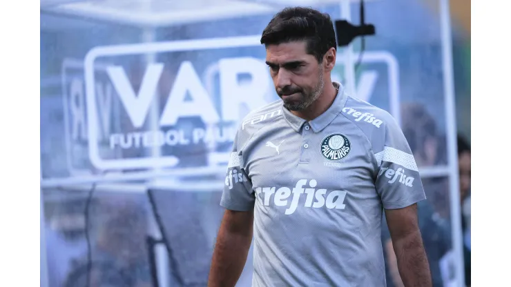 Algumas decisões de Abel Ferreira irritaram os torcedores do Palmeiras - Foto: Ettore Chiereguini/AGIF
