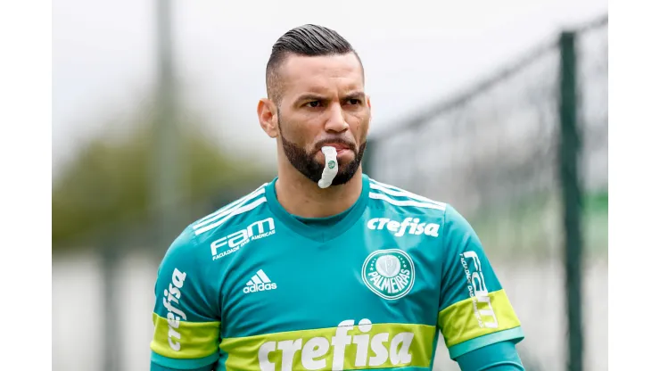 Weverton durante treino do Palmeiras no CT Academia de Futebol. Foto: Marcello Zambrana/AGIF
