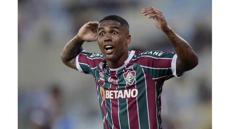 Douglas Costa agradece oportunidade no Fluminense e se prepara para enfrear o Botafogo. Alexandre Loureiro/AGIF
