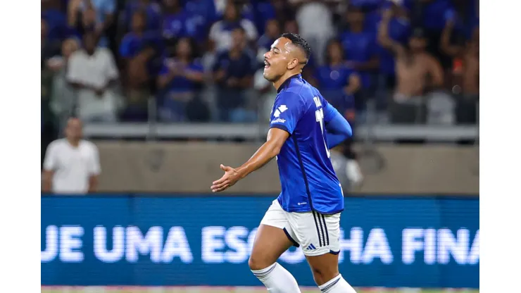 Rafael Papagaio marcou gol na vitória do Cruzeiro sobre o Uberlândia - Foto: Gilson Lobo/AGIF
