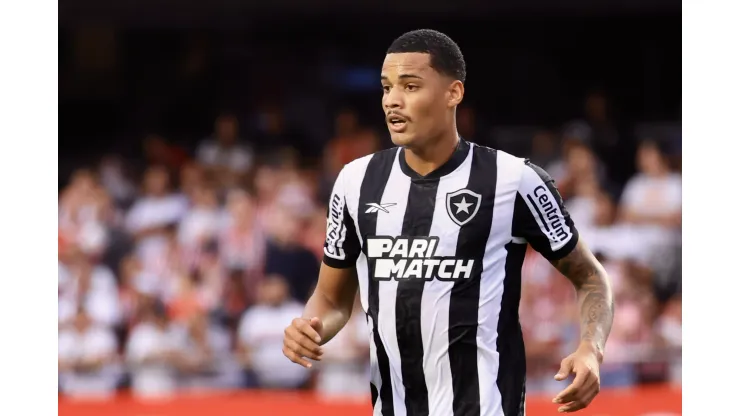 Janderson atuando no Botafogo em 2023 -Foto: Marcello Zambrana/AGIF
