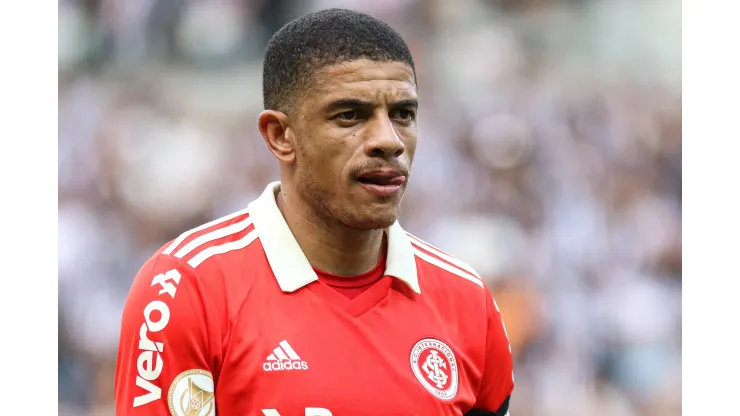 Taison, ex-jogador do Internacional durante partida contra o Atletico-MG no estadio Mineirao. Jogador surgiu com declaração recentemente. Foto: Fernando Moreno/AGIF
