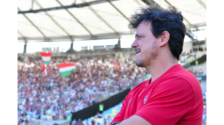 Fernando Diniz técnico do Fluminense durante partida contra o Botafogo no estadio Maracana pelo campeonato Carioca 2024. Foto: Thiago Ribeiro/AGIF
