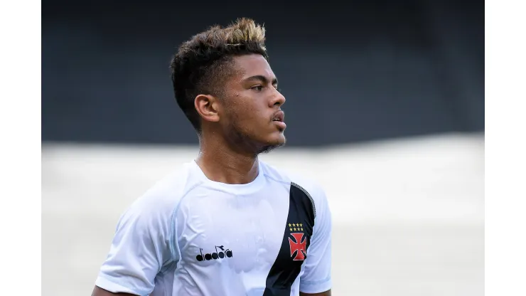 Evander jogador do Vasco comemora seu gol durante partida contra o Nova Iguacu no estadio Sao Januario pelo campeonato Carioca 2018. Foto: Thiago Ribeiro/AGIF
