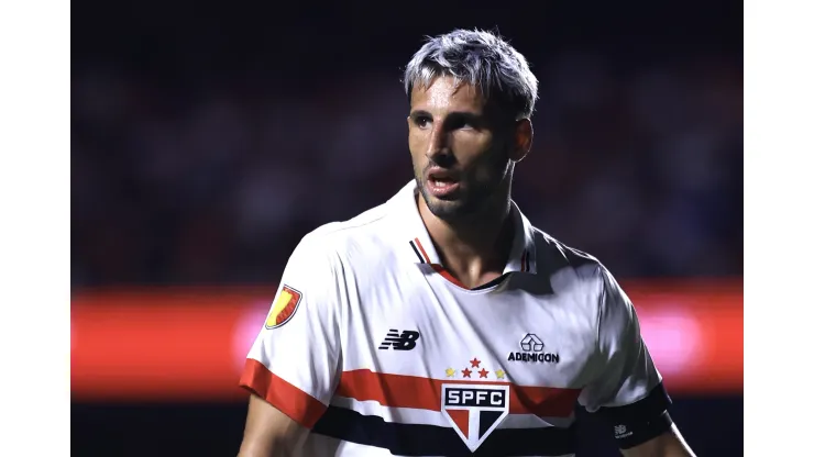 Calleri tem situação atualizada no São Paulo. 
