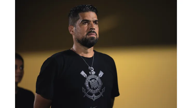 António Oliveira faz novo pedido no Corinthians. 
